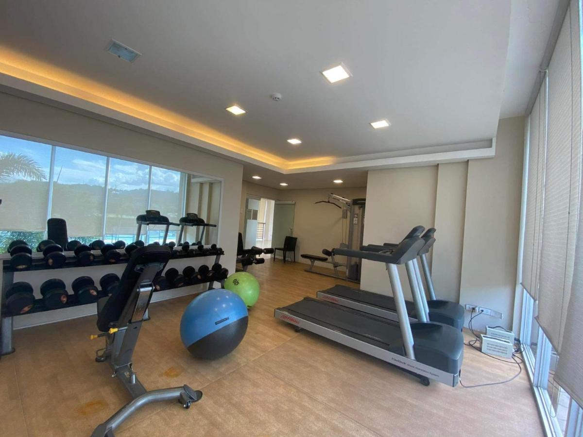 Entire 2Br Condo Unit@8 Spatial Condominium Davao City Exterior foto